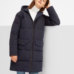 Everlane “The Long Puffer Jacket” Navy size small